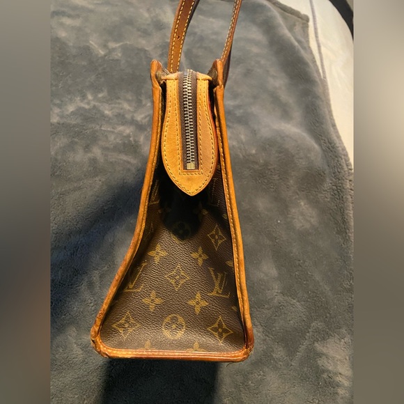 Louis Vuitton Popincourt Haut Handbag - Picture 3 of 6